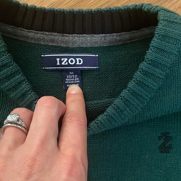 Dark Green IZOD size 10/12 boys sweater. - Picture 3 of 8